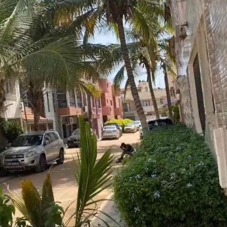 Appartement Haut Standing Idealement Situe A Dakar Exterior photo
