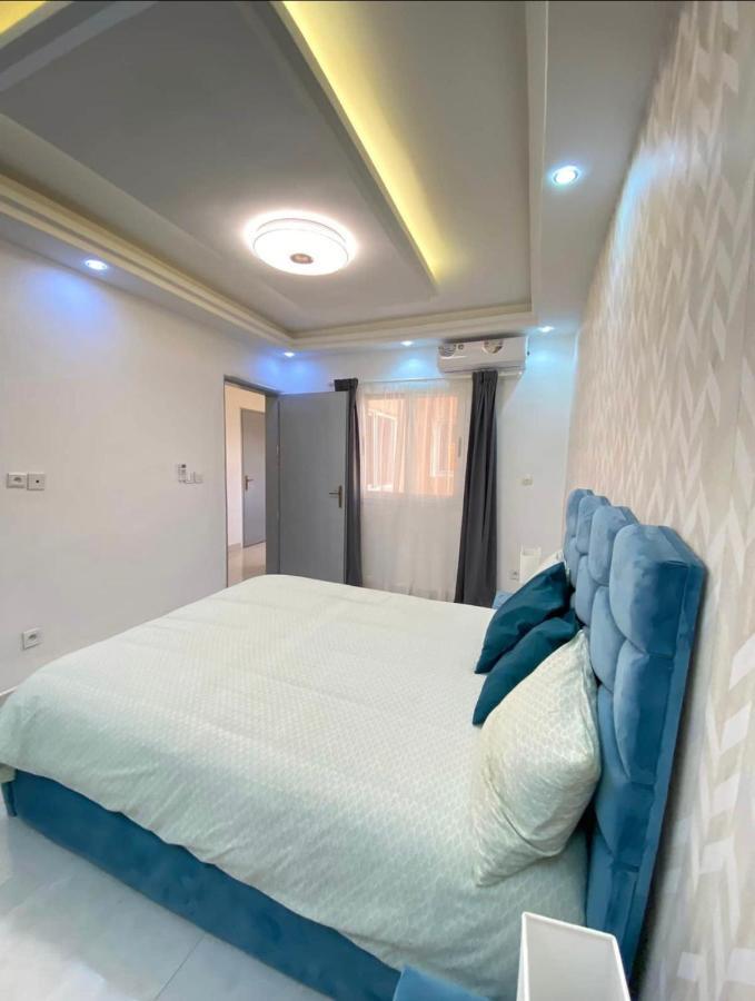 Appartement Haut Standing Idealement Situe A Dakar Exterior photo